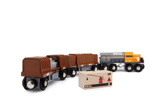 Brio cheap boxcar train