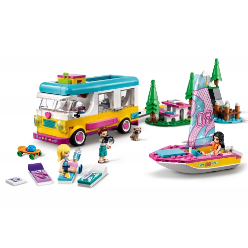 Купить LEGO. Конструктор 41681 "Friends Forest Camper Van and" (Лесной дом на колесах и парусная лодка) в интернет-магазине Ravta – самая низкая цена